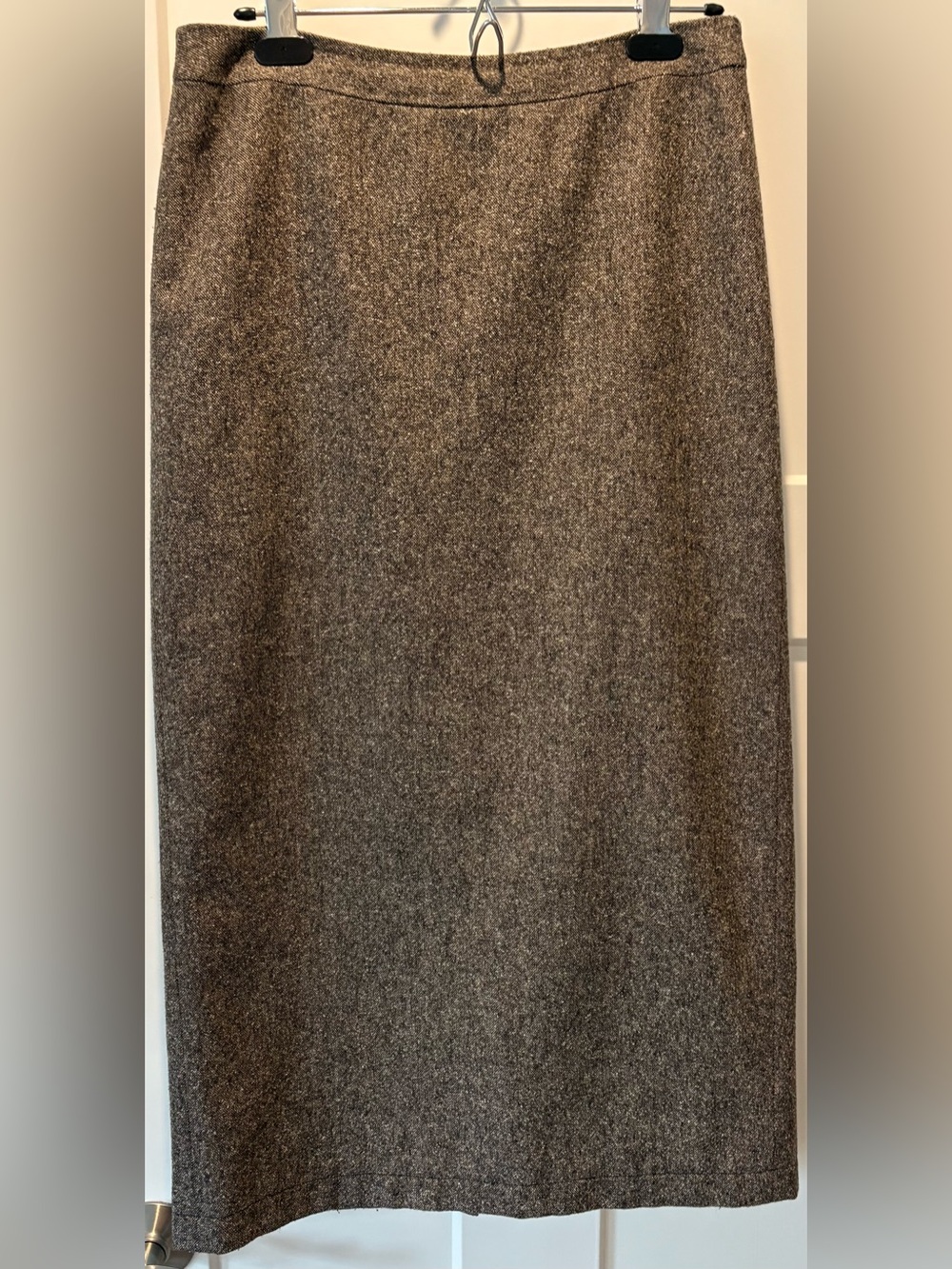 Caslon Brown Tweed Midi Pencil Skirt
No signs of wear.  Very clean